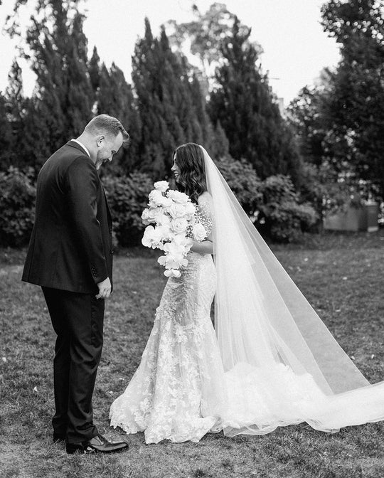 Wedding veil with hair down. First look photography.